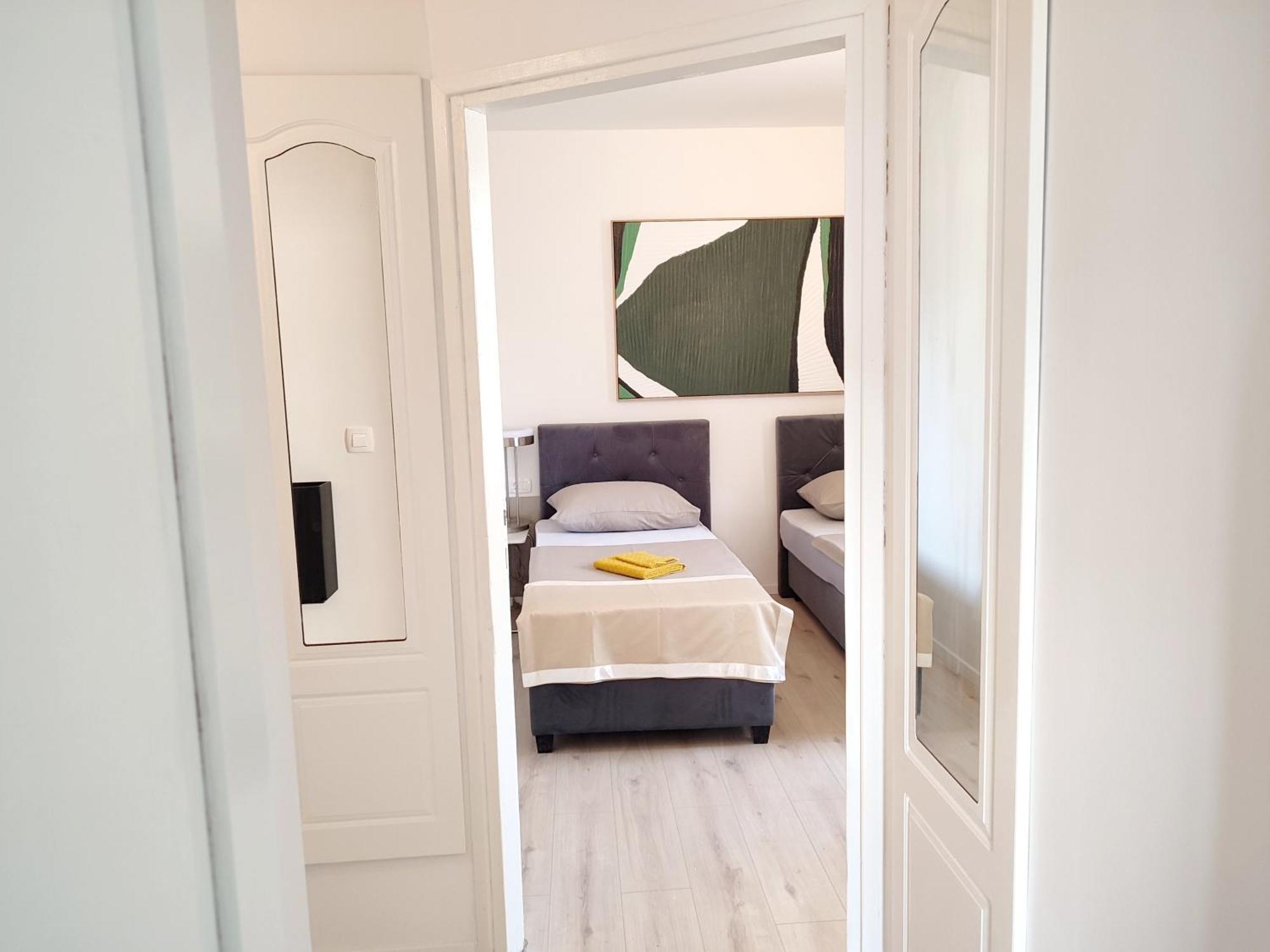 Apartman Center - With A Beautiful Terrace