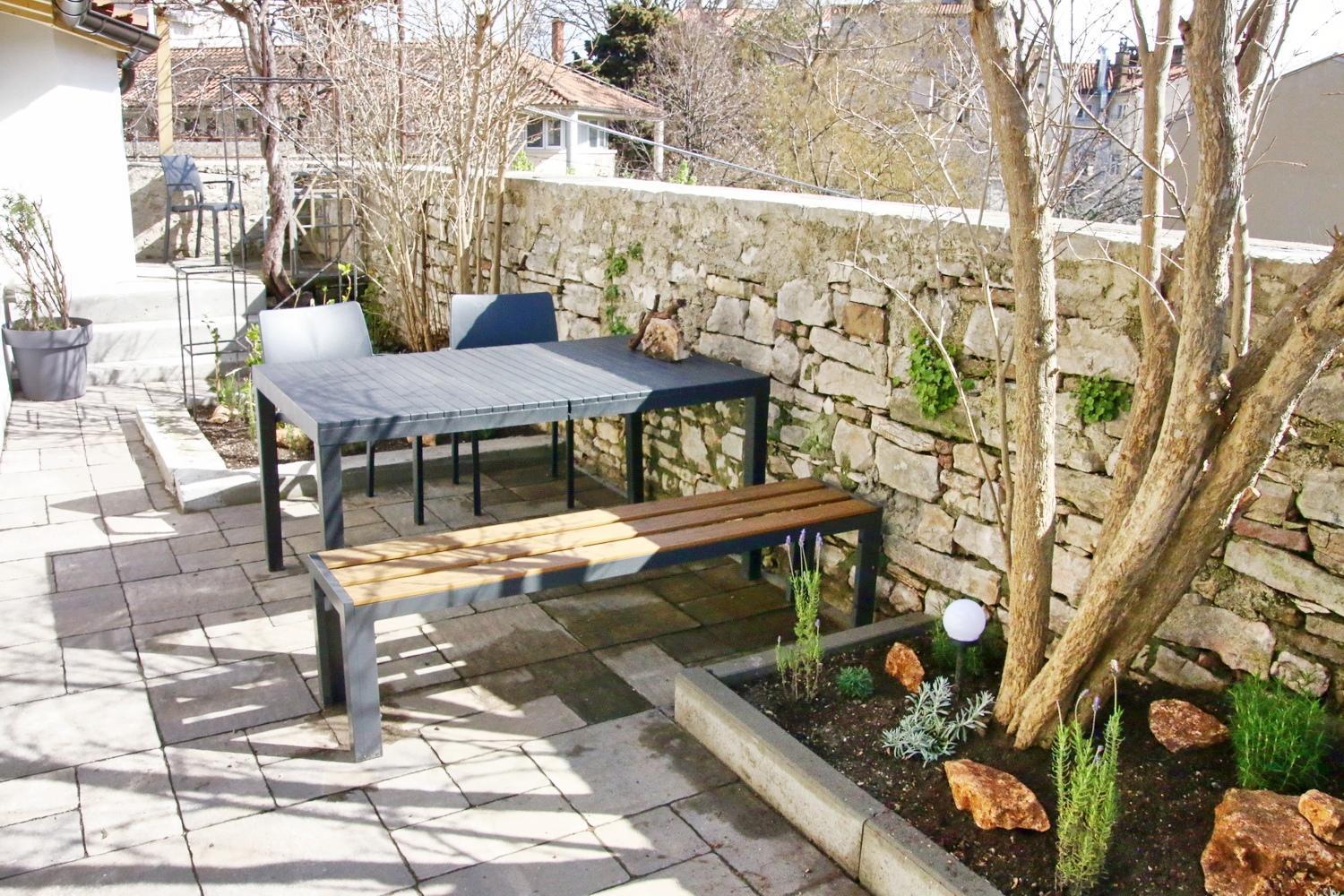 Apartman Center - With A Beautiful Terrace